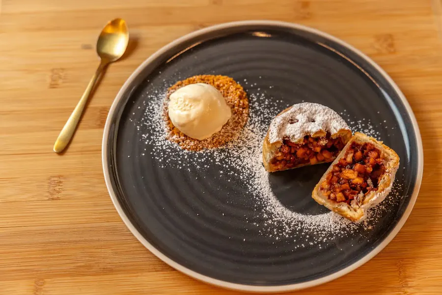 Plate 6 of the season at Augusto Wine & Dine, Bruges — photograph by Moments By Bram