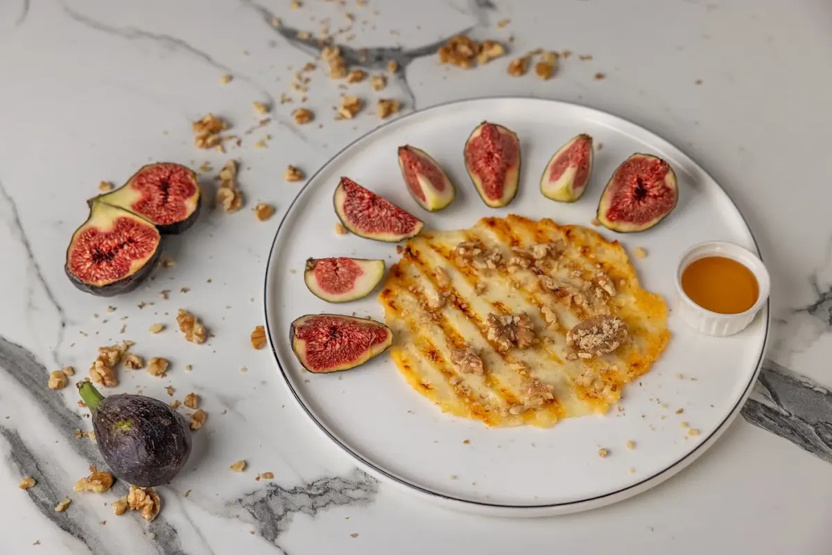 Plate 4 of the season at Augusto Wine & Dine, Bruges — photograph by Moments By Bram